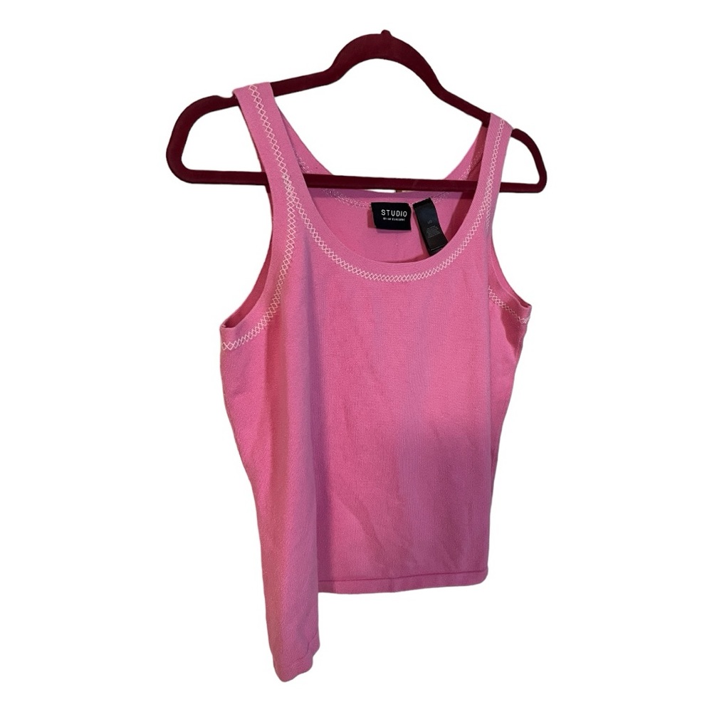 A Liz Claiborne pink tank top in size large - Picture 2 of 5
